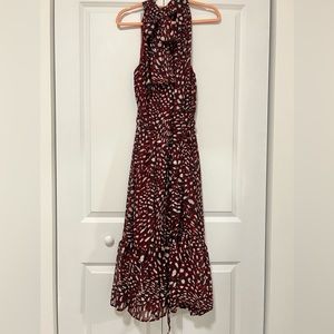 Banana Republic Back Bow Midi Dress
Color:		Red Leopard
Size:		M